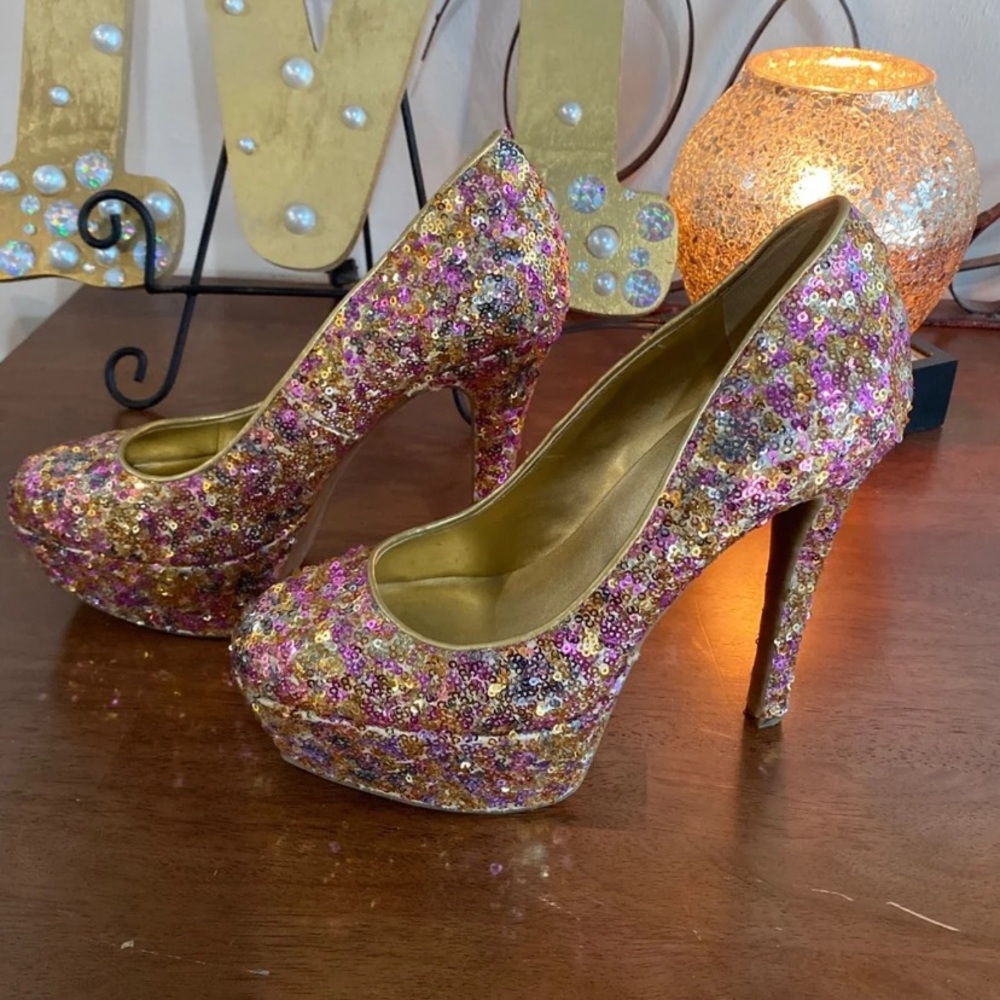 Jessica Simpson Heel